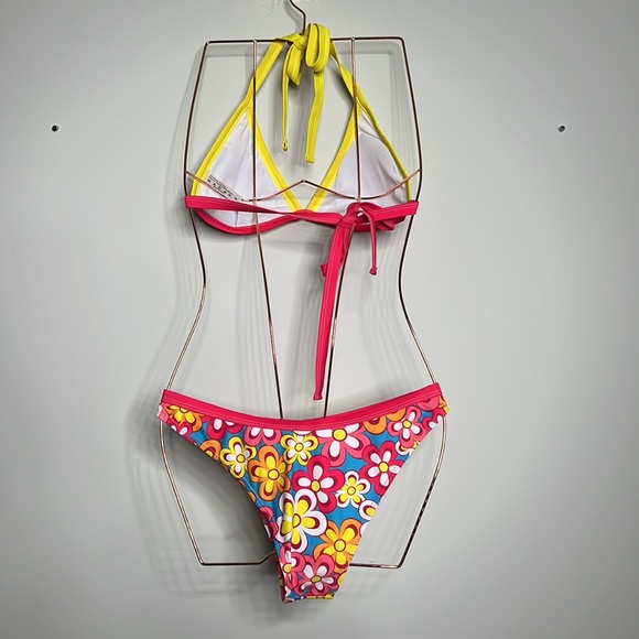 Shein medium floral bikini NWOT still has sanitary liner - Picture 2 of 3